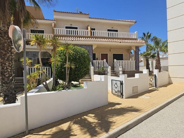 Casa en alquiler en Urbanización Doña Pepa, el Baix Segura / La Vega Baja