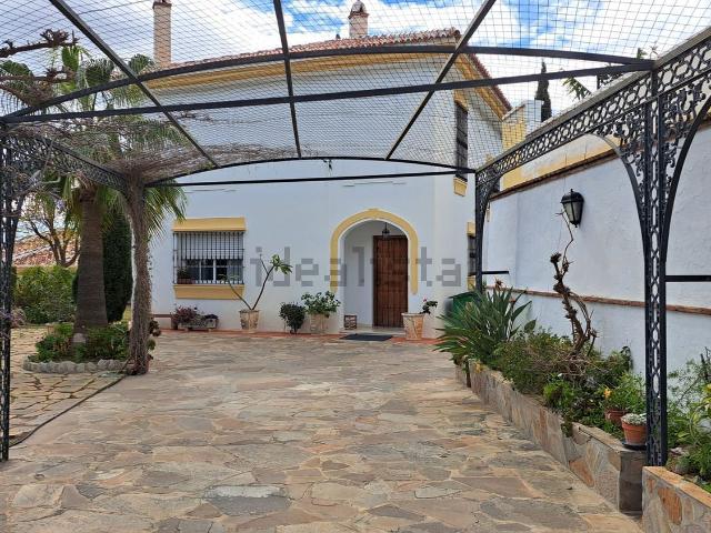 Casa en venta en Puerto de la Torre, Málaga-Costa del Sol