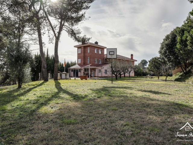 Casa en venta en El Bruc, Barcelona