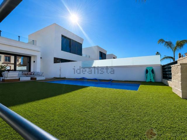 Casa en venta en Urbanització L'Almadrava, l'Alacantí