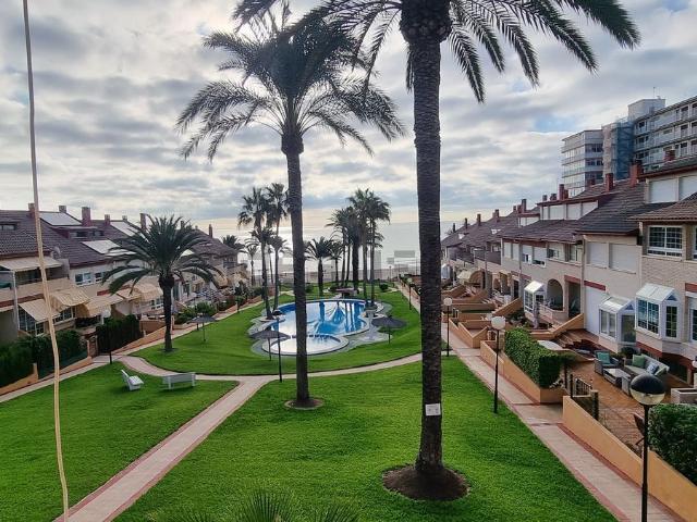 Casa en alquiler en Platja de Mutxavista, l'Alacantí