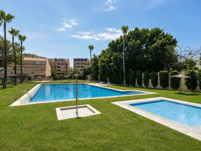 Casa en venta en Platja de Mutxavista, l'Alacantí