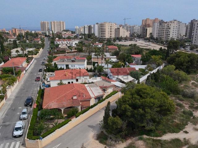 Casa en alquiler en Platja de Mutxavista, l'Alacantí