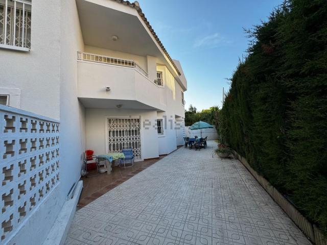 Casa en venta en Platja de Mutxavista, l'Alacantí