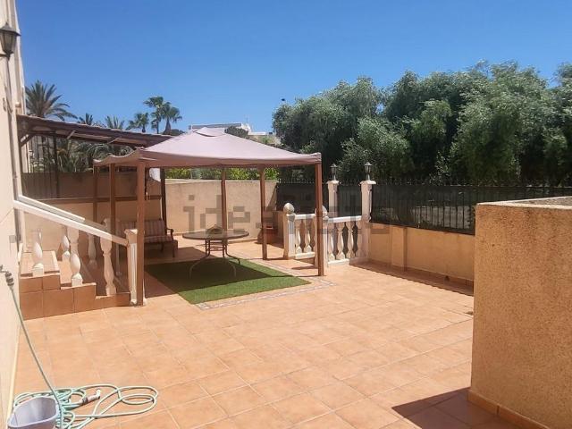 Casa en alquiler en Urbanització L'Almadrava, l'Alacantí