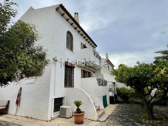 Casa en alquiler en Platja de Mutxavista, l'Alacantí