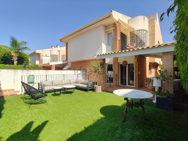 Casa en venta en Platja de Mutxavista, l'Alacantí