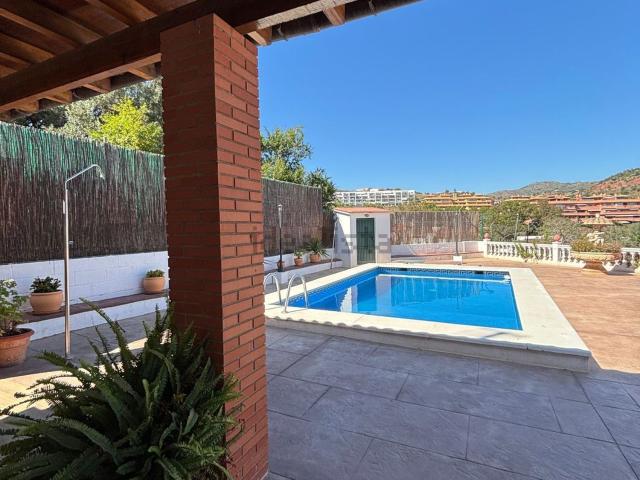 Casa en venta en Este, Málaga-Costa del Sol