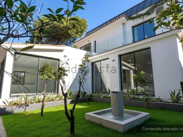 Casa en venta en Este, Málaga-Costa del Sol