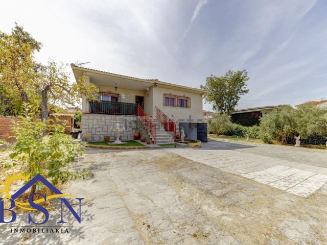 Casa en venta en El Casar De Escalona, Toledo