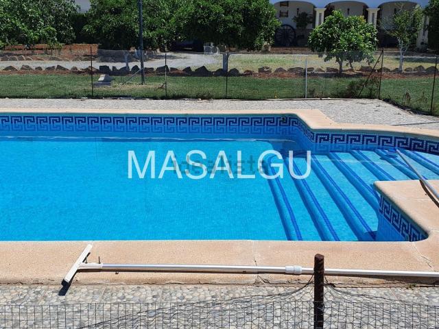 Casa en venta en El Coronil, Andalucía