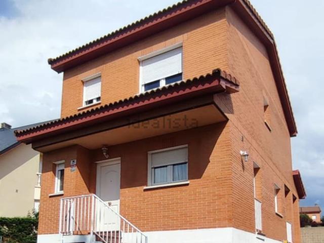 Casa en venta en El Espinar, Los Ángeles de San Rafael