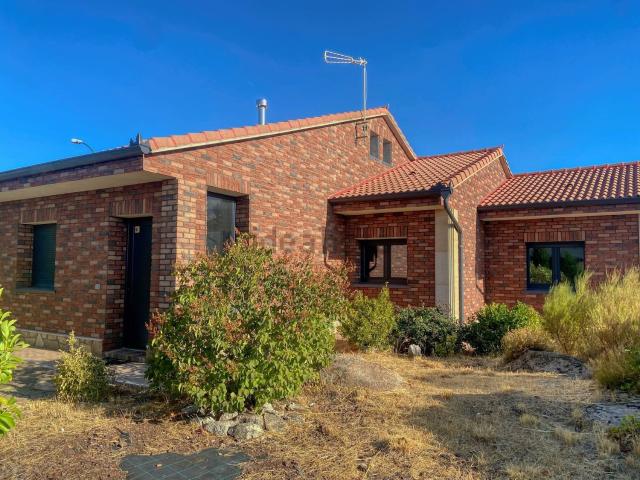 Casa en venta en Los Ángeles de San Rafael, El Espinar