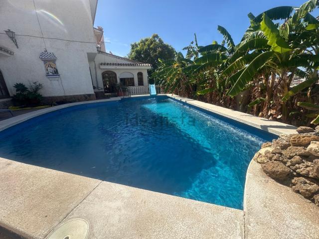 Casa en venta en Este, Málaga-Costa del Sol
