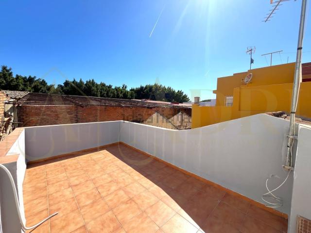 Casa en venta en Málaga, Playas del Palo