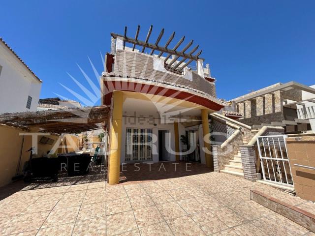Casa en venta en Torre del Mar, La Axarquía