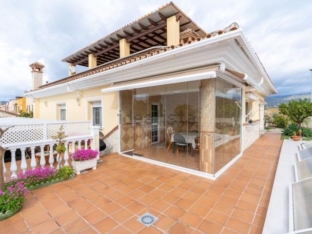 Casa en venta en Conjunto los Geranios, Vélez-Málaga