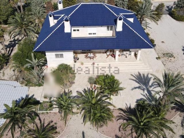 Casa en venta en Algorós, el Baix Vinalopó