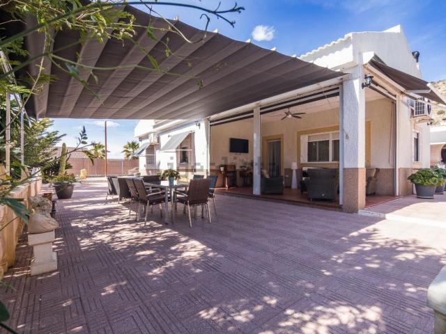 Casa en venta en Elche De La Sierra, Castilla-La Mancha