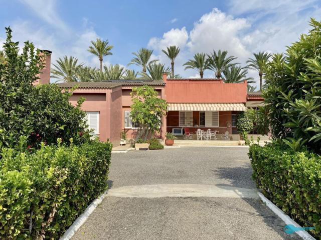 Casa en venta en Atzavares, el Baix Vinalopó