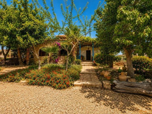Casa en venta en els Bassars, Elx / Elche