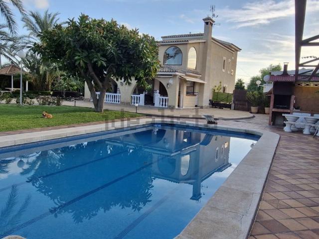 Casa en venta en Atzavares, el Baix Vinalopó