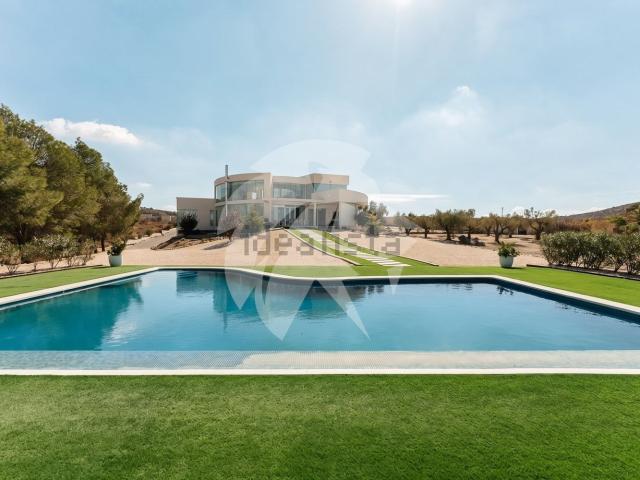 Casa en venta en Elda, Alacant / Alicante