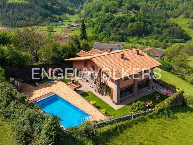 Casa en venta en Elduain, Guipúzcoa
