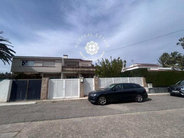 Casa en venta en Vilafortuny, Baix Camp