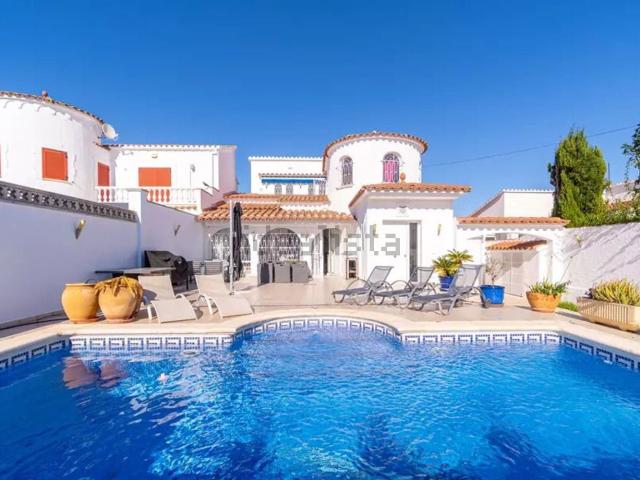 Casa en venta en Vilamalla, Girona