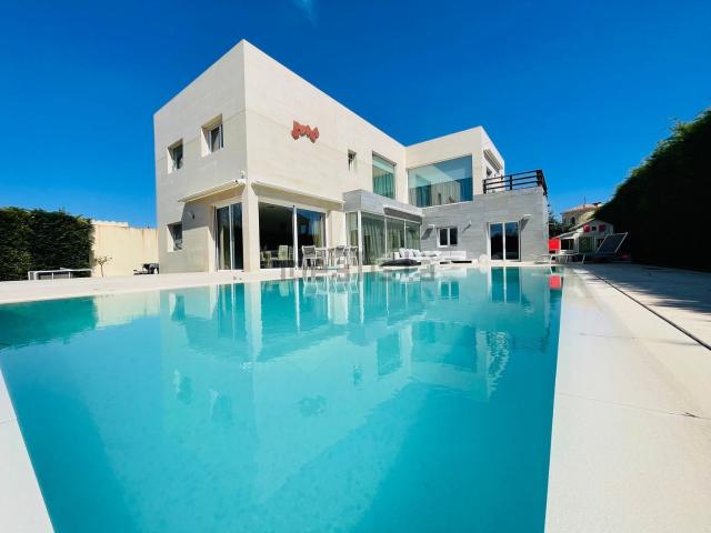 Casa en alquiler en Empuriabrava