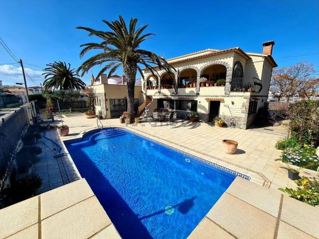 Casa en venta en Castelló D'empúries, Girona