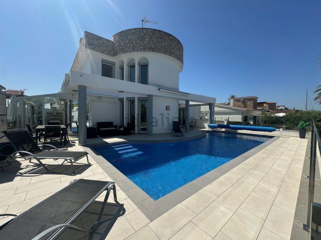 Casa en venta en Castelló D'empúries, Girona