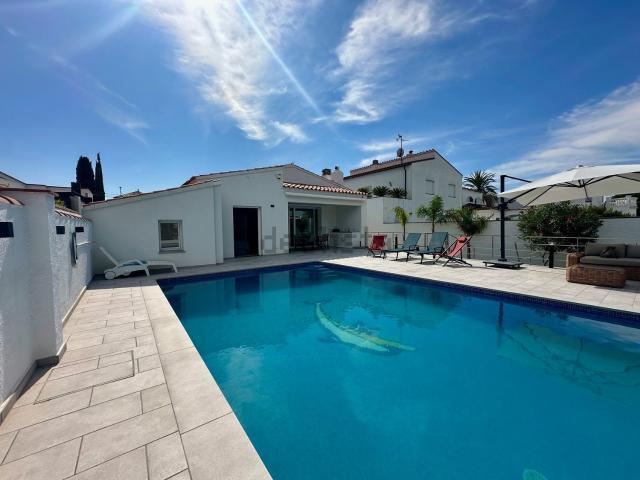 Casa en venta en Castelló D'empúries, Girona