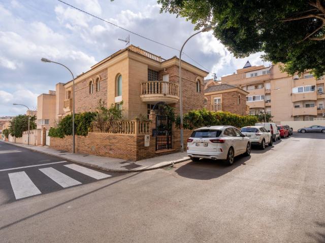 Casa en venta en Campillo del Moro, Roquetas De Mar