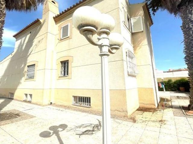 Casa en venta en El Ejido, Andalucía