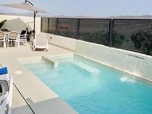 Villa en alquiler en A Lama