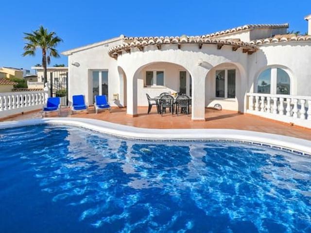 Villa en alquiler en Benitachell