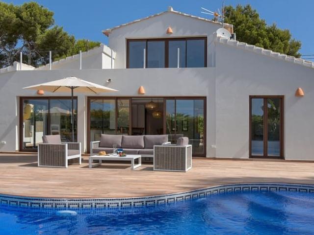 Villa en alquiler en Jávea