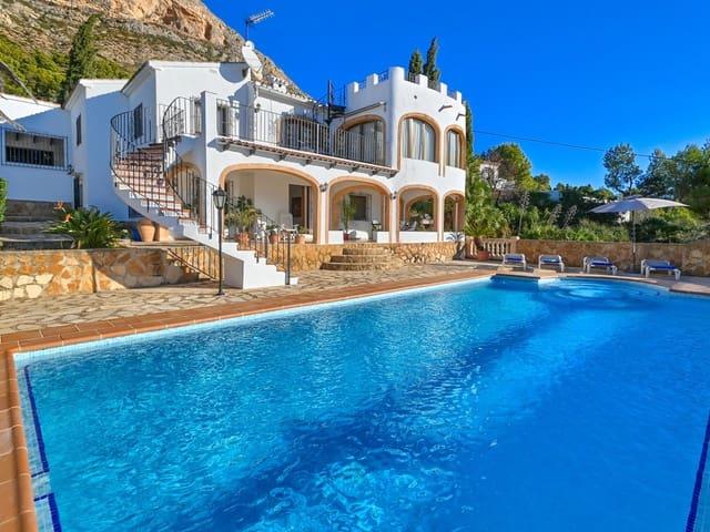 Villa en alquiler en Jávea