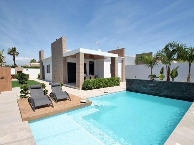 Villa en alquiler en Alicante, Urbanización Los Balcones