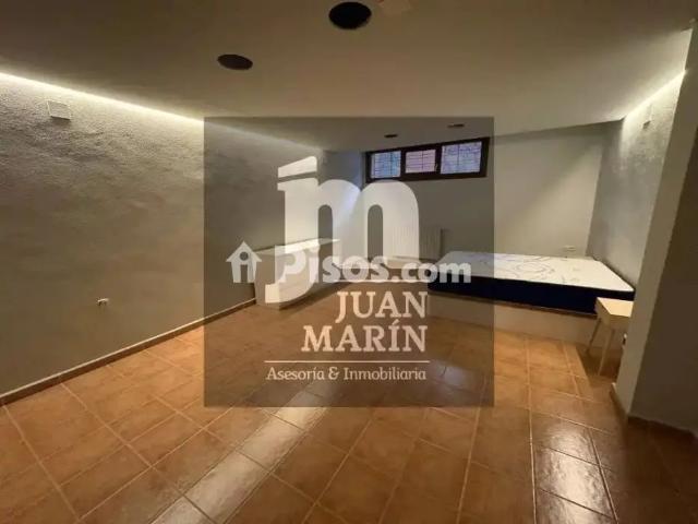 Casa en alquiler en Distrito 4, Albacete