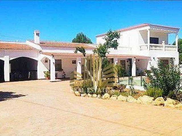 Villa en alquiler en Alcalá De Guadaíra, Alcala de Guadaira