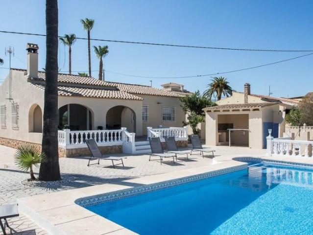 Villa en alquiler en L'alfàs Del Pi