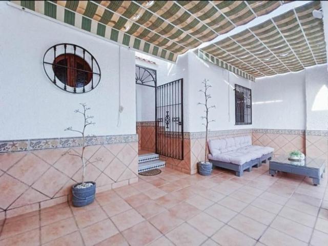 Villa en alquiler en Almería, Comunidad Aguamarina
