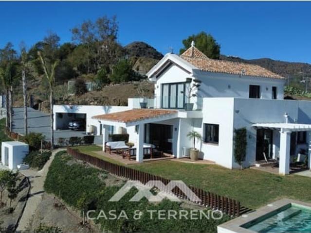 Villa en alquiler en Arenas