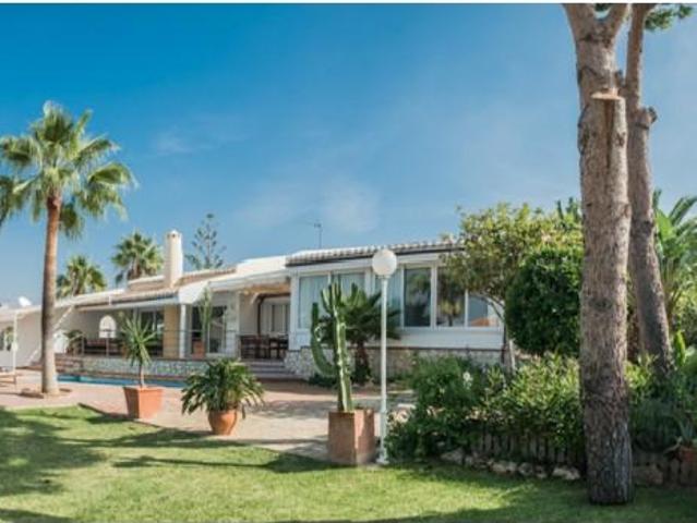 Villa en alquiler en Benalmádena, Torrequebrada