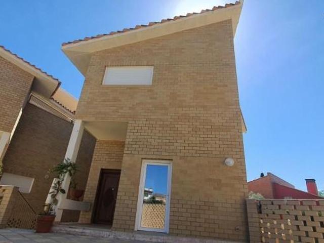 Villa en alquiler en Bormujos, Urbanización El Zaudín