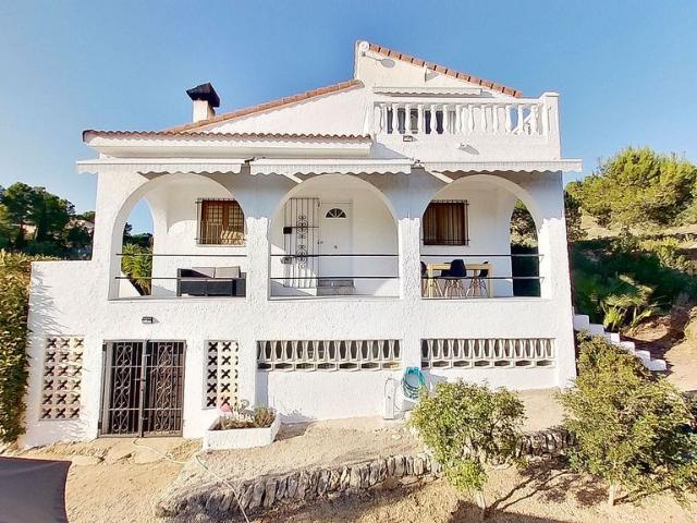 Villa en alquiler en El Perelló