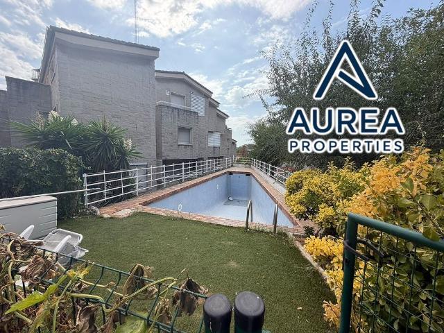 Chalet en alquiler en Finestrelles, Esplugues de Llobregat